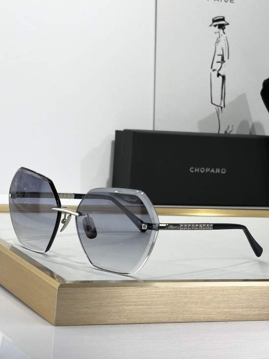 Picture of Chopard Sunglasses _SKUfw70786923fw